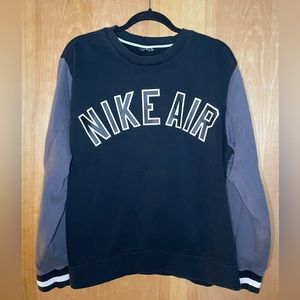 Nike Air Crewneck - Size M/L